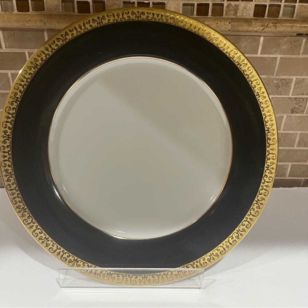 Royal Gallery, Gold Buffet 10.5 inch Blue and Gold Dinner Plate.